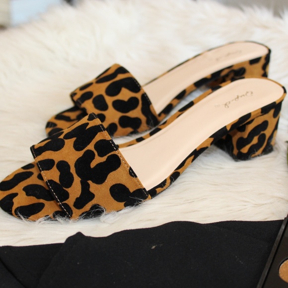 🚨LAST PAIR!!//The Dani// Leopard print Mule - Picture 4 of 6
